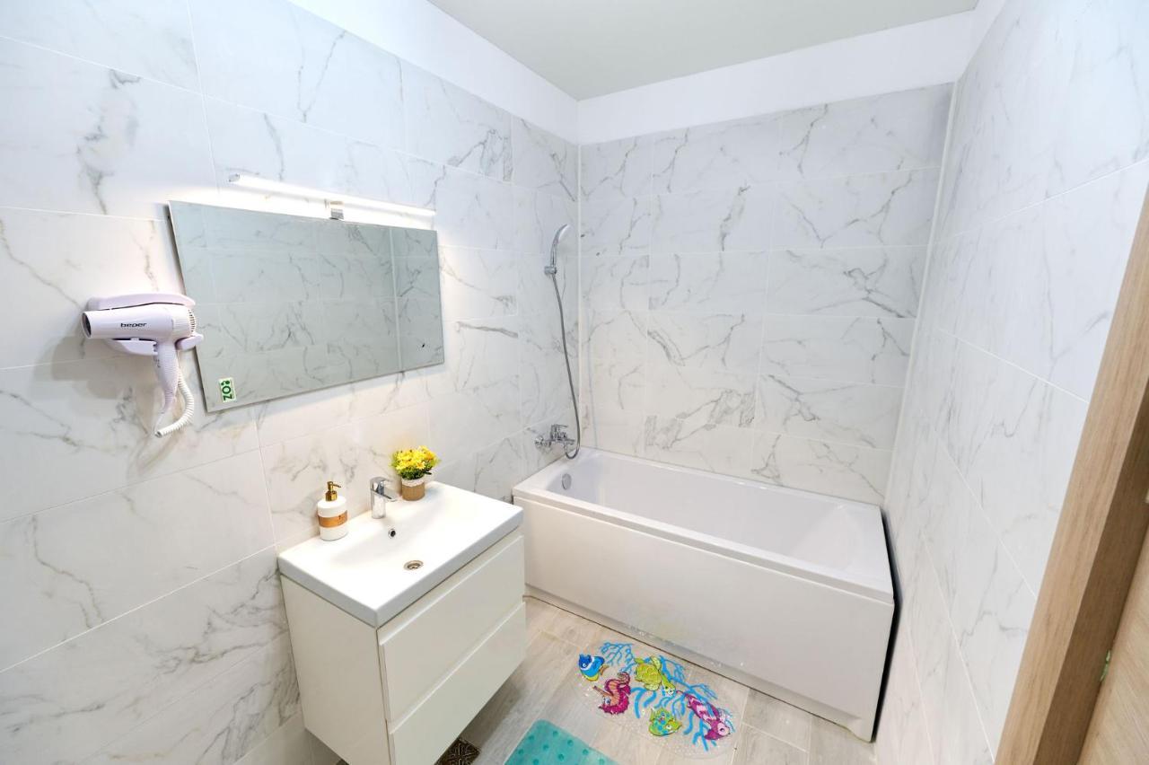 Turquoise Nord10 - Pool N Parking Apartament Mamaia